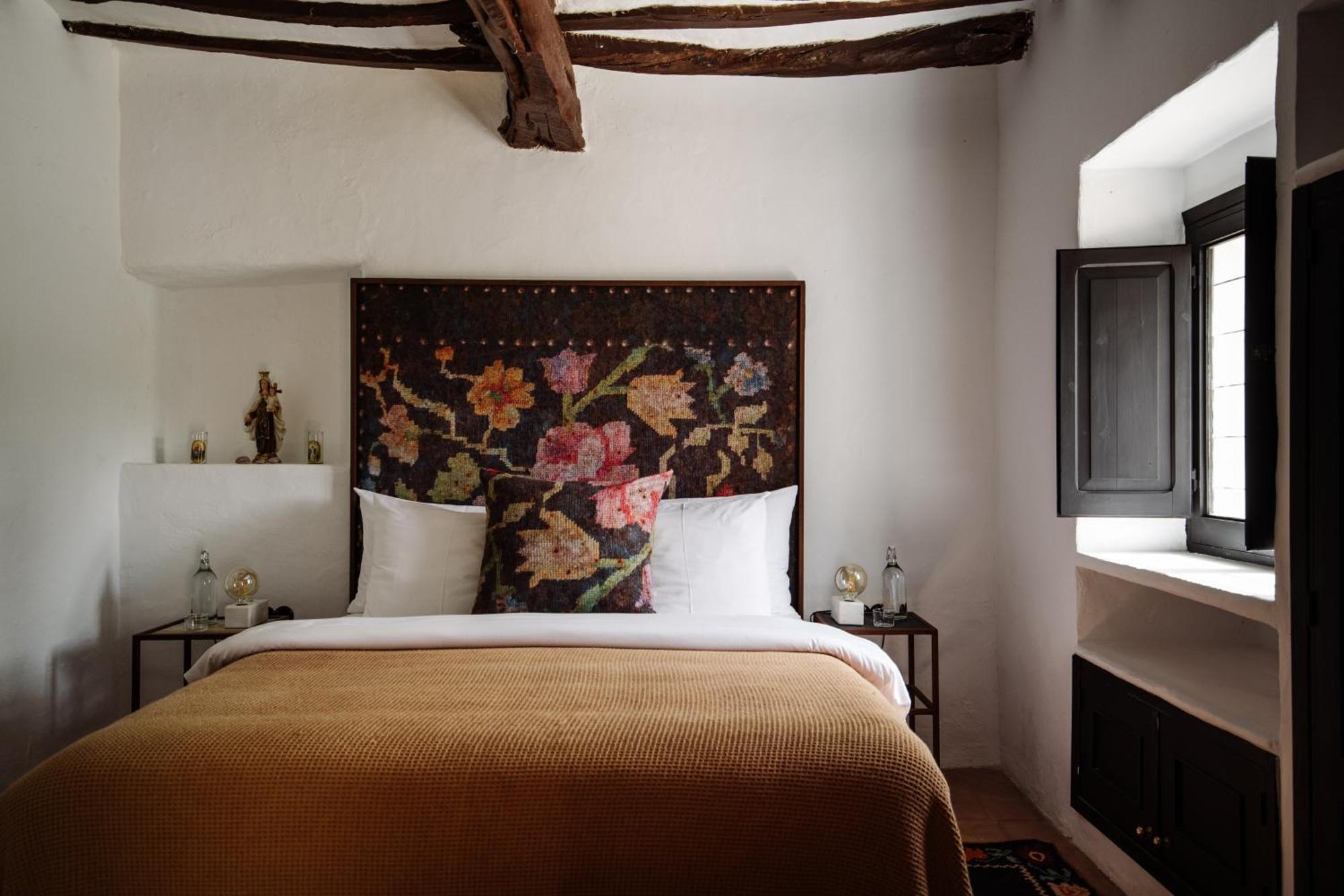 Finca Legado Ibiza ซานตาเอวเลเรียเดสริว ภายนอก รูปภาพ